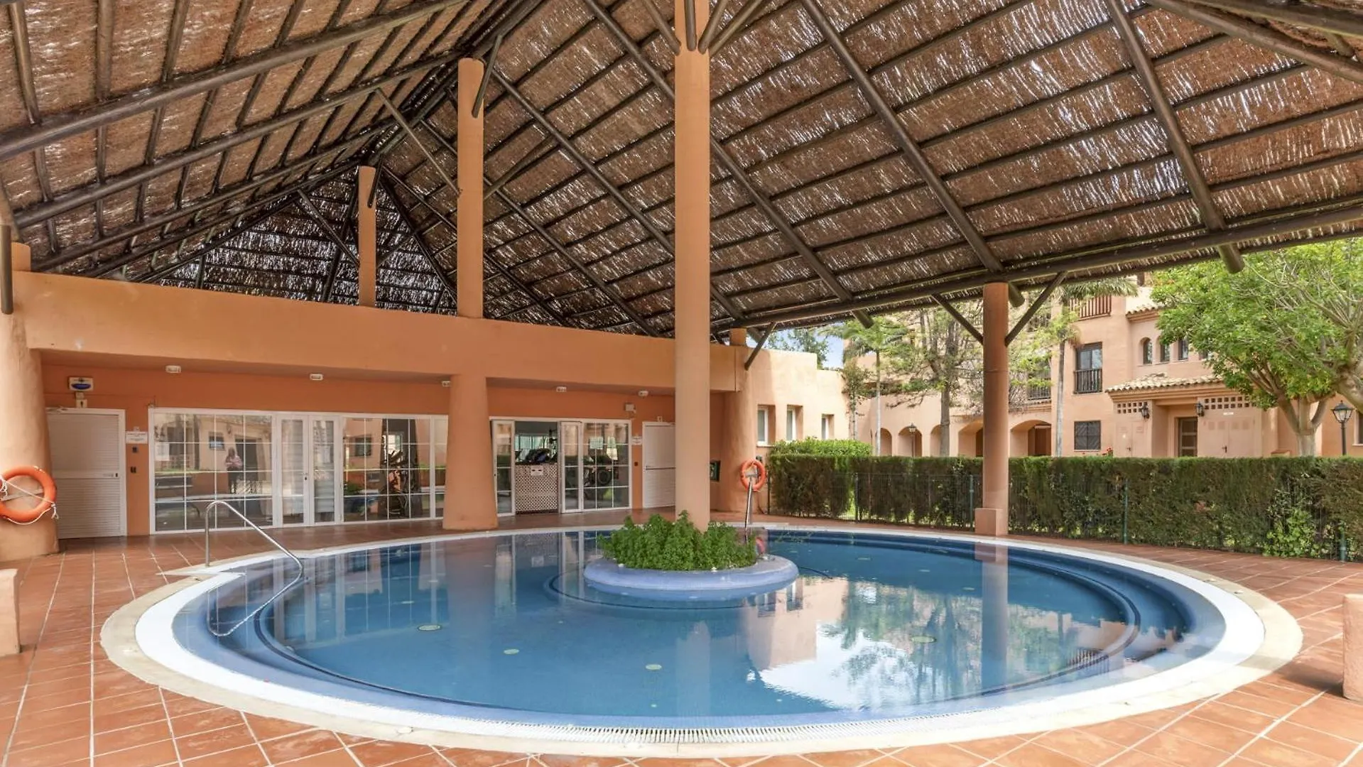 Hacienda Del Sol Apartment Estepona