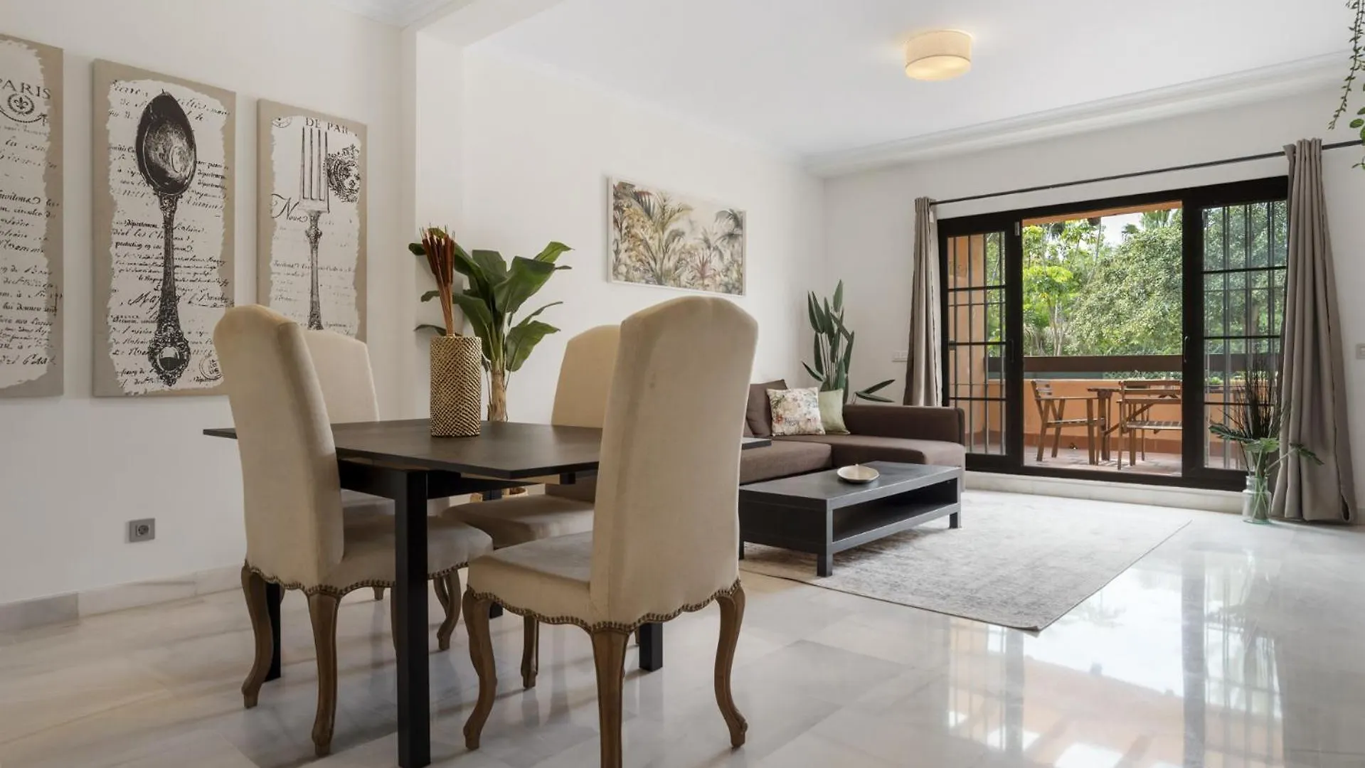 Hacienda Del Sol Apartment Estepona