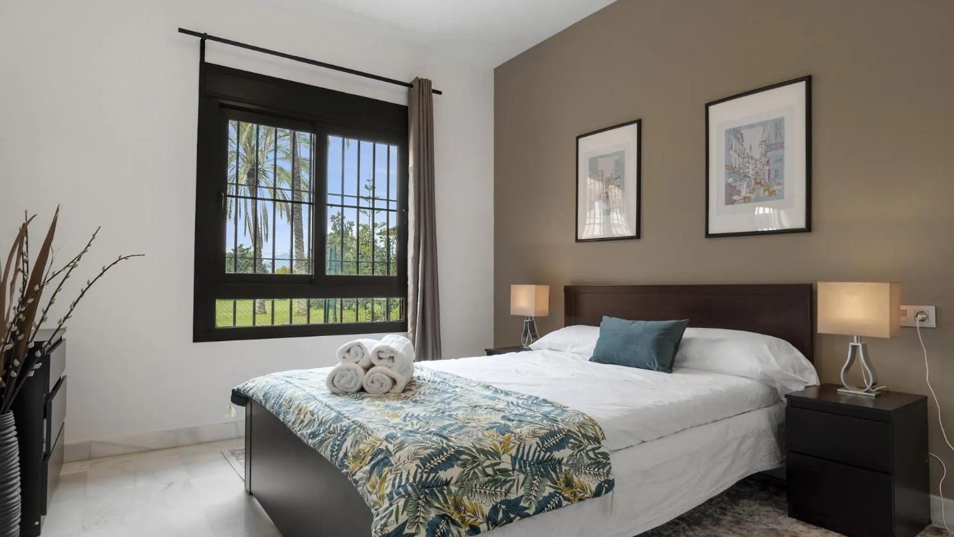Hacienda Del Sol Apartment Estepona